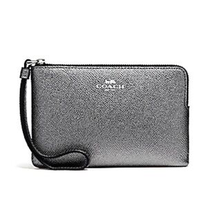 NWOT COACH Metallic Silver Corner Zip Wristlet